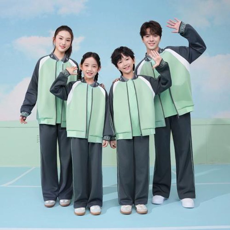 学生班服定制:让学生更加自信与团队精神